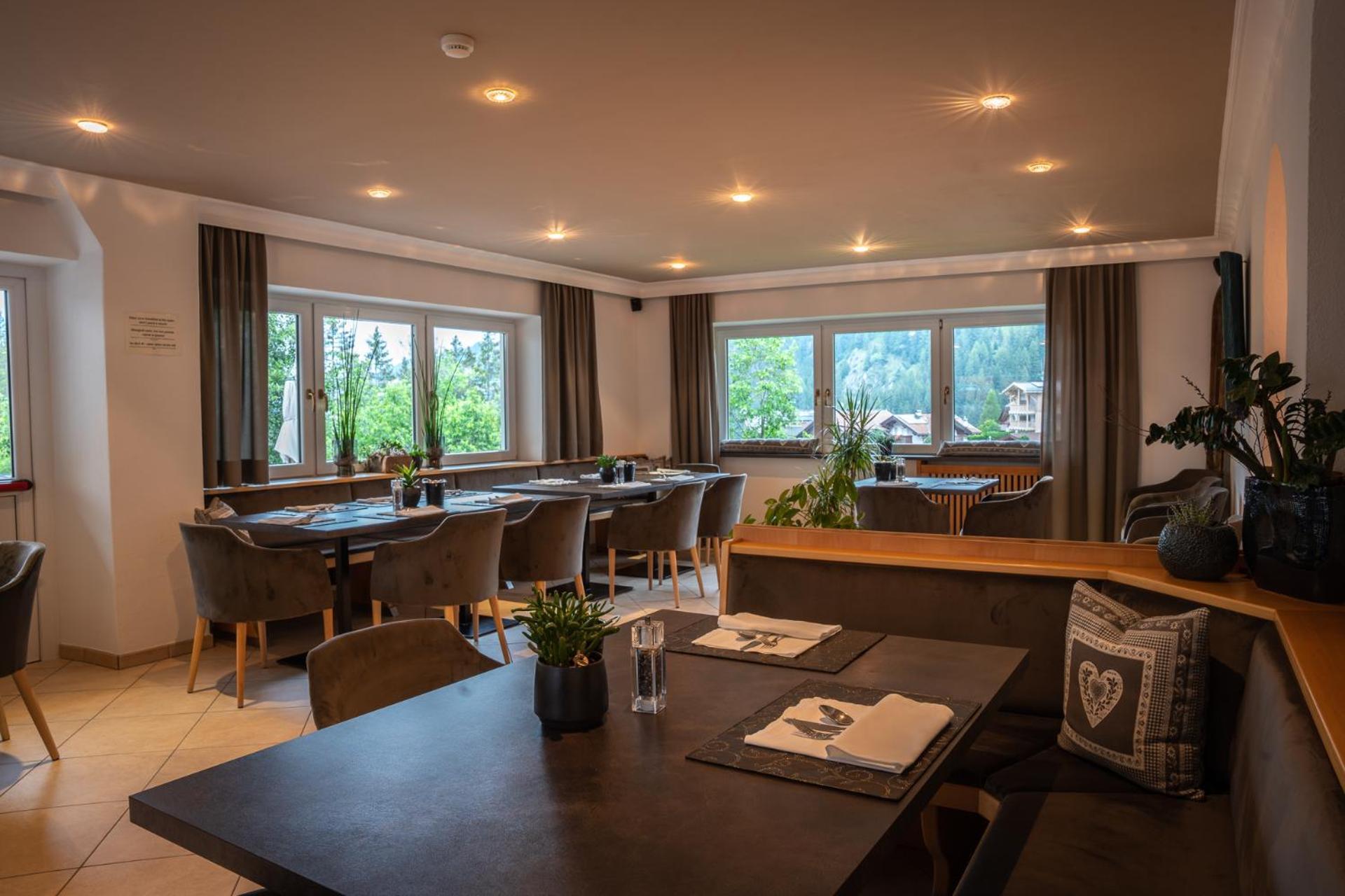 Hotel Monte44 塞尔瓦迪加尔代纳山谷 外观 照片